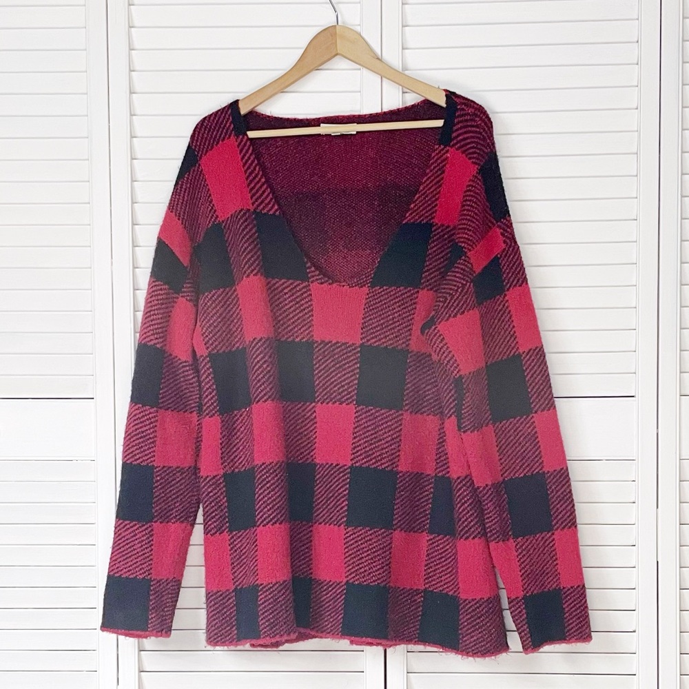 Nieman Marcus Buffalo plaid oversized sweater